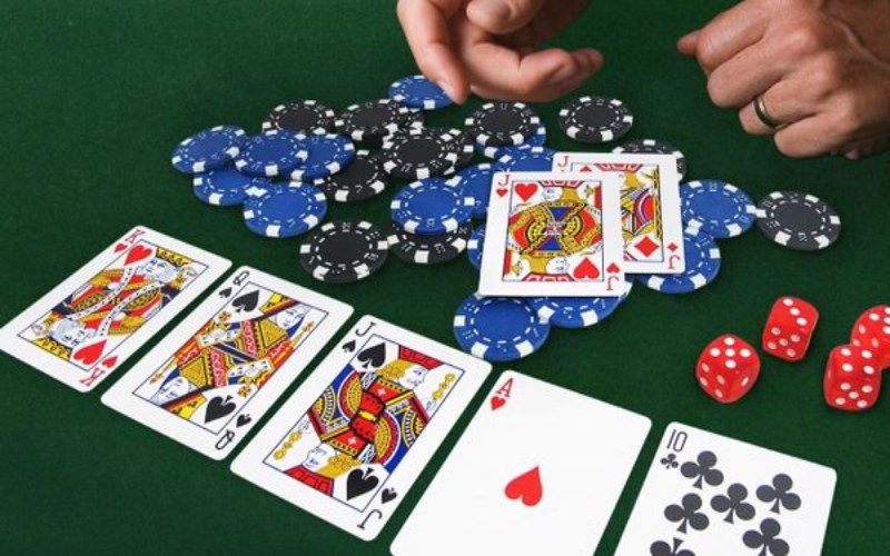Tìm hiểu về game Bài ba tây
